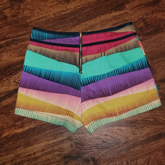 Trina Turk Multi Colored Shorts BUNDLE&SAVE! - Picture 3 of 4